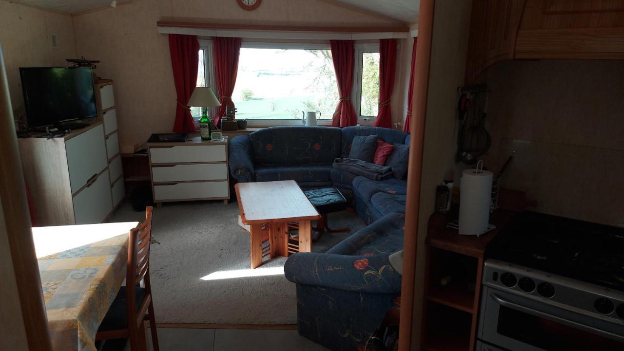 Camping Le Bois Jahan Brunelles Exteriör bild